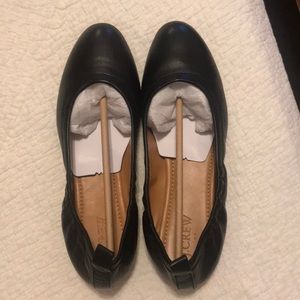 Brand new jcrew flats in black! Size 8
